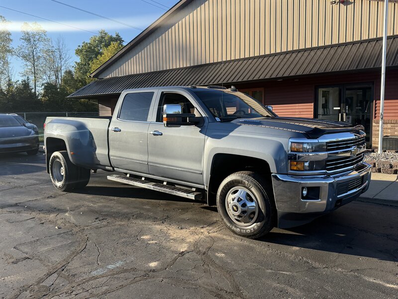 2016 Chevrolet Silverado 3500 LTZ Crew DRW 4x4 Duramax - Photo 1 - Flushing, MI 48433