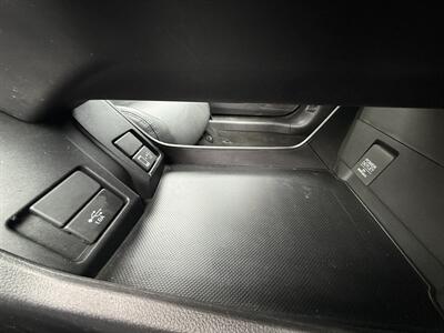 2018 Honda Clarity Plug-In Hybrid Touring   - Photo 28 - Flushing, MI 48433