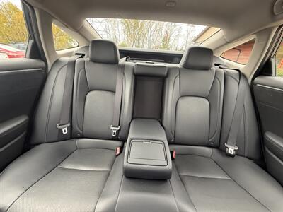 2018 Honda Clarity Plug-In Hybrid Touring   - Photo 11 - Flushing, MI 48433