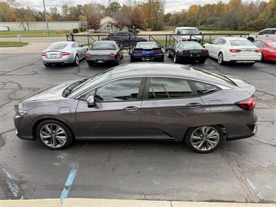 2018 Honda Clarity Plug-In Hybrid Touring   - Photo 8 - Flushing, MI 48433