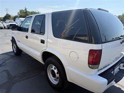 2004 Chevrolet Blazer LS  4X4 - Photo 32 - Flushing, MI 48433