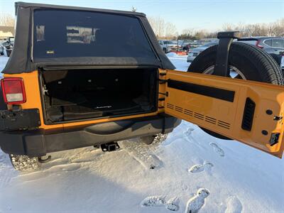 2012 Jeep Wrangler Unlimited Sport  6-Speed 4X4 - Photo 25 - Flushing, MI 48433
