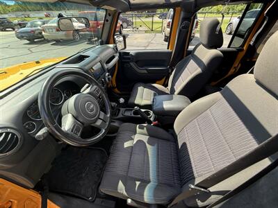 2012 Jeep Wrangler Unlimited Sport 6-Speed 4X4 - Photo 15 - Flushing, MI 48433