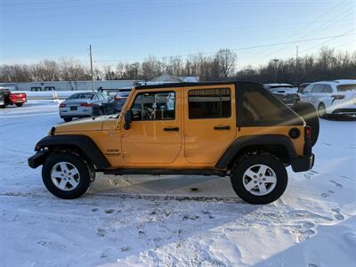 2012 Jeep Wrangler Unlimited Sport  6-Speed 4X4 - Photo 5 - Flushing, MI 48433