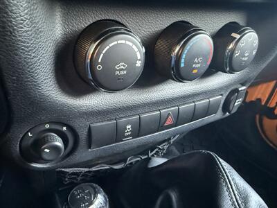 2012 Jeep Wrangler Unlimited Sport  6-Speed 4X4 - Photo 17 - Flushing, MI 48433