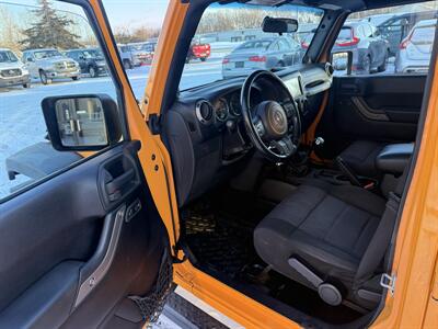 2012 Jeep Wrangler Unlimited Sport  6-Speed 4X4 - Photo 11 - Flushing, MI 48433