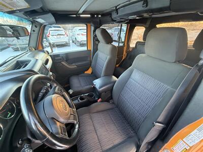 2012 Jeep Wrangler Unlimited Sport  6-Speed 4X4 - Photo 12 - Flushing, MI 48433