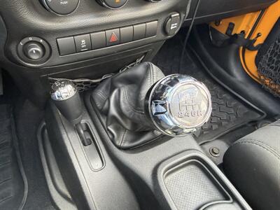 2012 Jeep Wrangler Unlimited Sport 6-Speed 4X4 - Photo 19 - Flushing, MI 48433