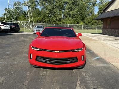2017 Chevrolet Camaro LT RS  Convertible - Photo 5 - Flushing, MI 48433