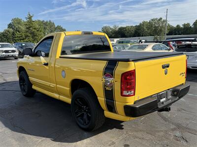 2005 Dodge Ram 1500 HEMI Rumble Bee - Photo 6 - Flushing, MI 48433