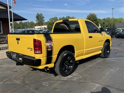 2005 Dodge Ram 1500 HEMI Rumble Bee - Photo 8 - Flushing, MI 48433