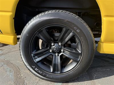 2005 Dodge Ram 1500 HEMI Rumble Bee - Photo 20 - Flushing, MI 48433