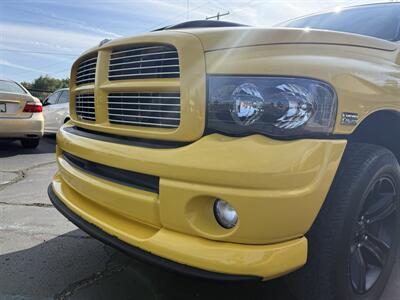 2005 Dodge Ram 1500 HEMI Rumble Bee - Photo 13 - Flushing, MI 48433