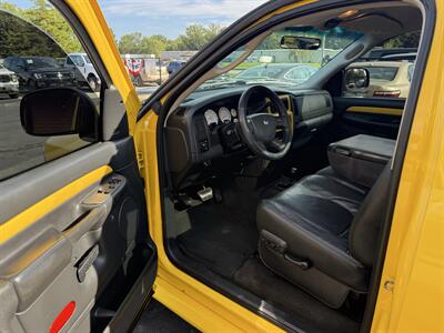 2005 Dodge Ram 1500 HEMI Rumble Bee - Photo 15 - Flushing, MI 48433