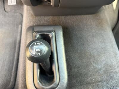 2005 Dodge Ram 1500 HEMI Rumble Bee - Photo 22 - Flushing, MI 48433