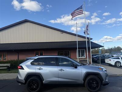 2020 Toyota RAV4 LE  AWD - Photo 4 - Flushing, MI 48433