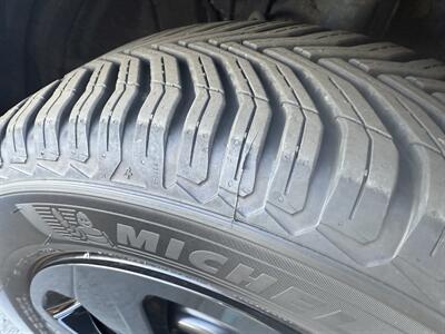 2020 Toyota RAV4 LE  AWD - Photo 28 - Flushing, MI 48433