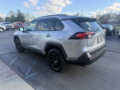 2020 Toyota RAV4 LE  AWD - Photo 8 - Flushing, MI 48433
