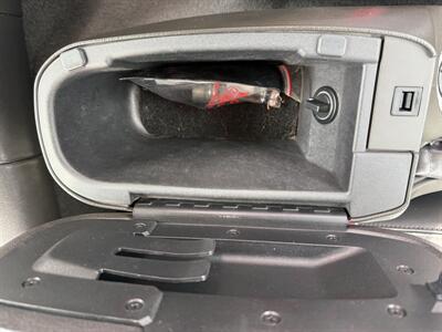 2001 Ford Mustang GT 5-Speed Manual - Photo 25 - Flushing, MI 48433