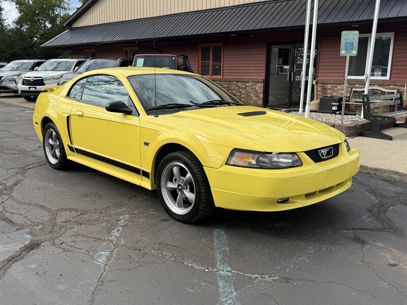 2001 Ford Mustang GT  5-Speed Manual - Photo 1 - Flushing, MI 48433