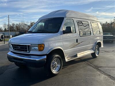 2006 Ford E250 Van Starcraft Conversion  Braun Mobility - Photo 4 - Flushing, MI 48433