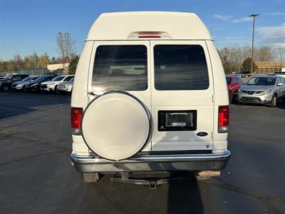 2006 Ford E250 Van Starcraft Conversion  Braun Mobility - Photo 7 - Flushing, MI 48433