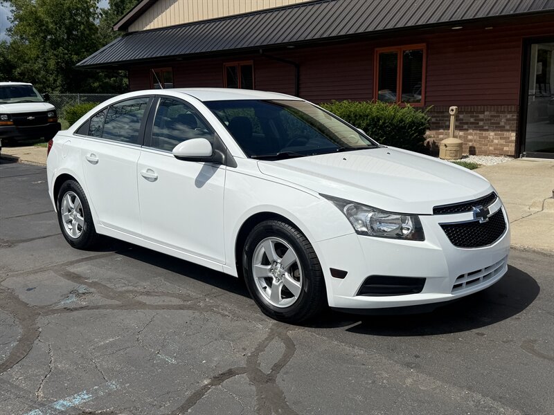 2014 Chevrolet Cruze 1LT Auto - Photo 1 - Flushing, MI 48433