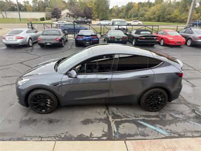 2020 Tesla Model Y Long Range  AWD - Photo 2 - Flushing, MI 48433