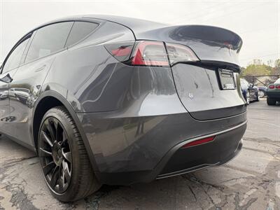 2020 Tesla Model Y Long Range  AWD - Photo 24 - Flushing, MI 48433