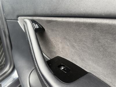 2020 Tesla Model Y Long Range  AWD - Photo 36 - Flushing, MI 48433