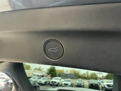 2020 Tesla Model Y Long Range  AWD - Photo 12 - Flushing, MI 48433