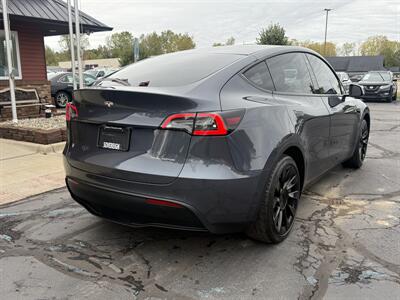 2020 Tesla Model Y Long Range  AWD - Photo 5 - Flushing, MI 48433