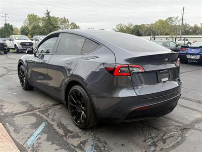 2020 Tesla Model Y Long Range  AWD - Photo 3 - Flushing, MI 48433