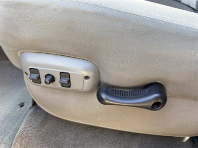 2006 Dodge Ram 3500 SLT Quad Cab  Cummins 6-Speed Manual - Photo 35 - Flushing, MI 48433