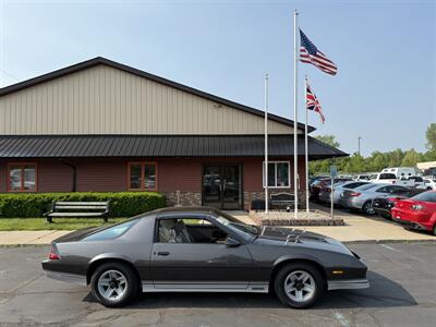 1984 Chevrolet Camaro Z28  5-Speed Manual - Photo 4 - Flushing, MI 48433