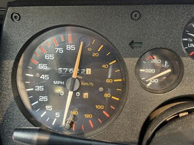 1984 Chevrolet Camaro Z28  5-Speed Manual - Photo 15 - Flushing, MI 48433