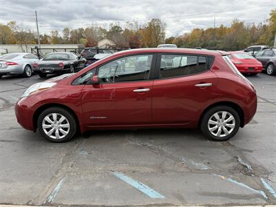 2015 Nissan LEAF S   - Photo 8 - Flushing, MI 48433