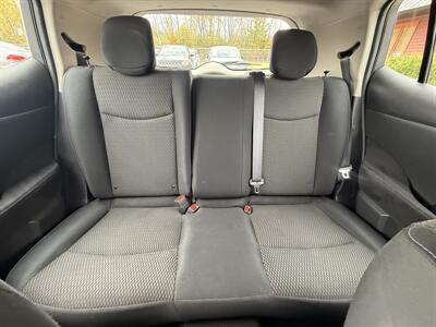 2015 Nissan LEAF S   - Photo 12 - Flushing, MI 48433
