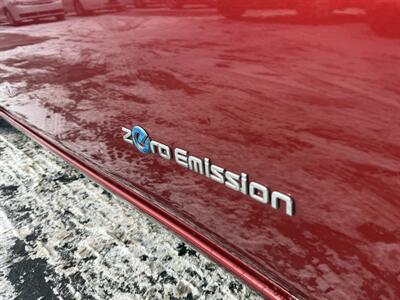 2015 Nissan LEAF S   - Photo 9 - Flushing, MI 48433
