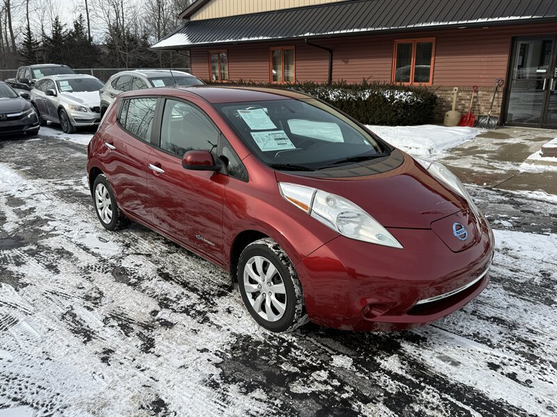2015 Nissan LEAF S