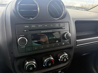 2015 Jeep Patriot High Altitude  FWD - Photo 14 - Flushing, MI 48433