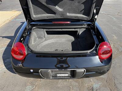 2002 Ford Thunderbird Deluxe  Convertible - Photo 16 - Flushing, MI 48433
