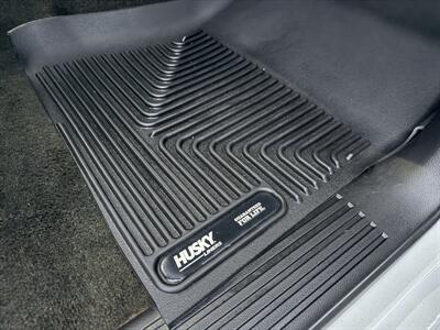 2017 GMC Sierra 2500 HD SLE Crew Cab 4X4 - Photo 27 - Flushing, MI 48433