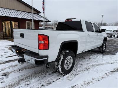 2017 GMC Sierra 2500 HD SLE Crew Cab 4X4 - Photo 5 - Flushing, MI 48433