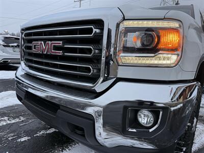 2017 GMC Sierra 2500 HD SLE Crew Cab 4X4 - Photo 28 - Flushing, MI 48433