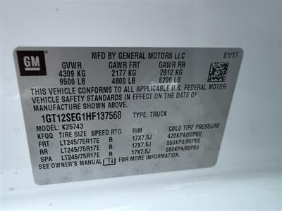 2017 GMC Sierra 2500 HD SLE Crew Cab 4X4 - Photo 29 - Flushing, MI 48433