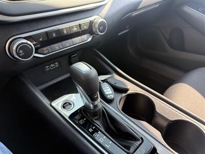 2021 Nissan Altima 2.5 SE  AWD - Photo 15 - Flushing, MI 48433