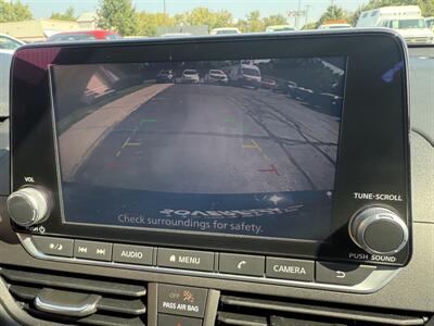 2021 Nissan Altima 2.5 SE  AWD - Photo 16 - Flushing, MI 48433