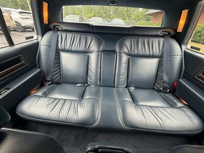 1993 Cadillac DeVille Sedan - Photo 12 - Flushing, MI 48433