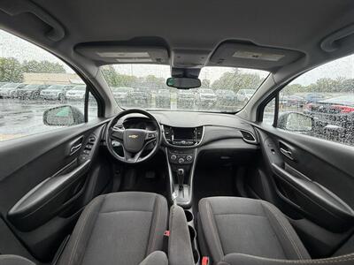 2019 Chevrolet Trax LS FWD - Photo 14 - Flushing, MI 48433